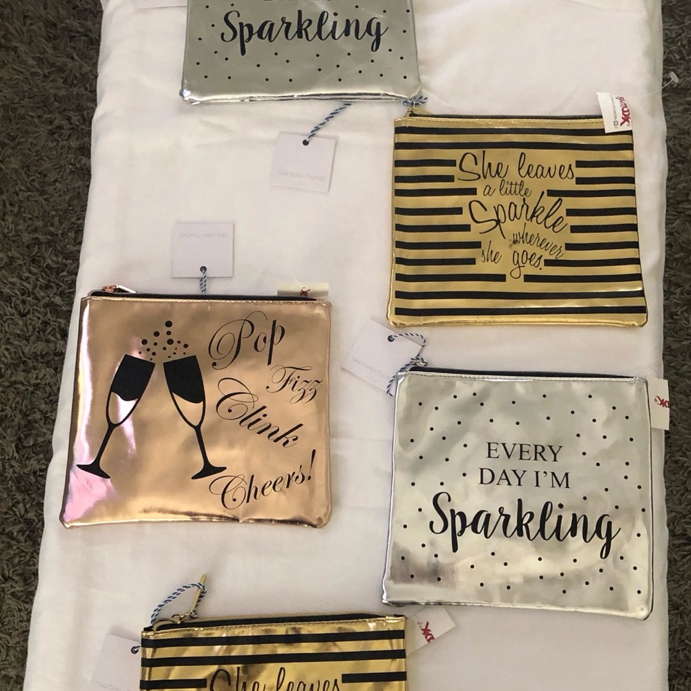 LOT of 5 makeup / travel bag NWT